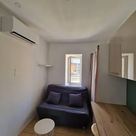 아파트 Studio Centre