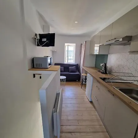 Studio Centre *